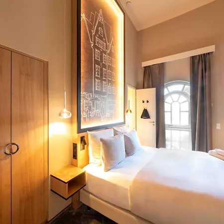 Hotel Wasserturm Cologne, Curio Collection By Hilton Cologne