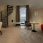 Hotell Wasserturm Cologne, Curio Collection By Hilton
