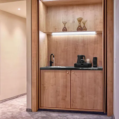 Wasserturm Cologne, Curio Collection By Hilton מלון קלן