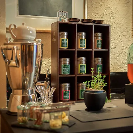 Wasserturm Cologne, Curio Collection By Hilton קלן