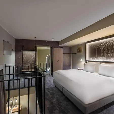 Hotel Wasserturm Cologne, Curio Collection By Hilton Colonia