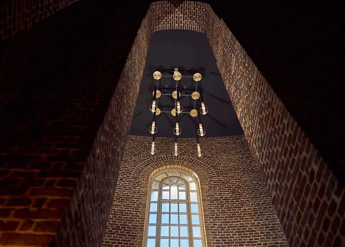 Hotel Wasserturm Cologne, Curio Collection By Hilton Kolonia