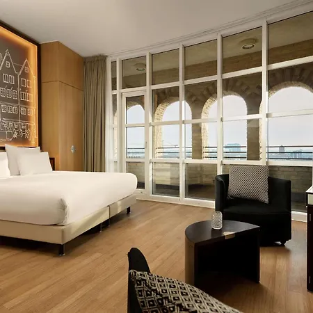 Hotell Wasserturm Cologne, Curio Collection By Hilton