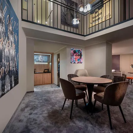 Wasserturm Cologne, Curio Collection By Hilton Hotell 4*
