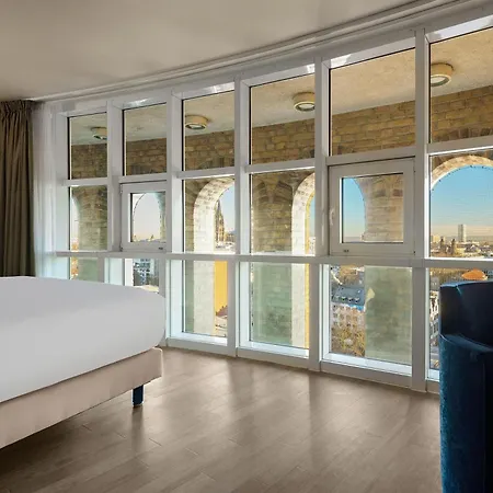 Wasserturm Cologne, Curio Collection By Hilton Otel 4*