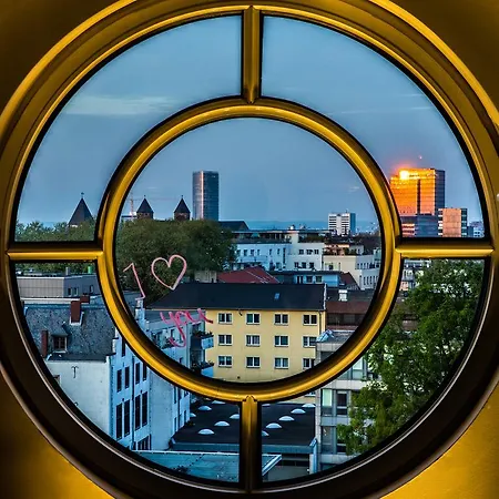Wasserturm Cologne, Curio Collection By Hilton Hotell 4*