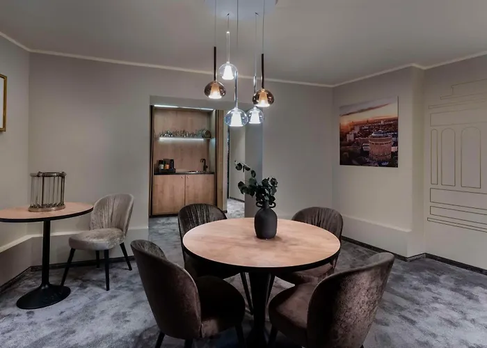 Wasserturm Cologne, Curio Collection By Hilton 4* Köln