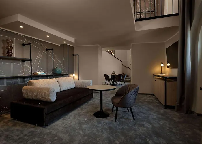 酒店 Wasserturm Cologne, Curio Collection By Hilton 4*