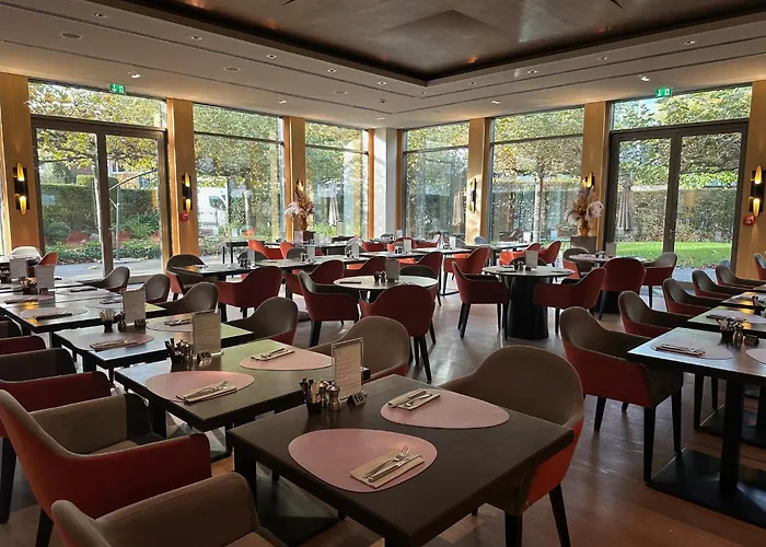 Hotel Wasserturm Cologne, Curio Collection By Hilton 4*