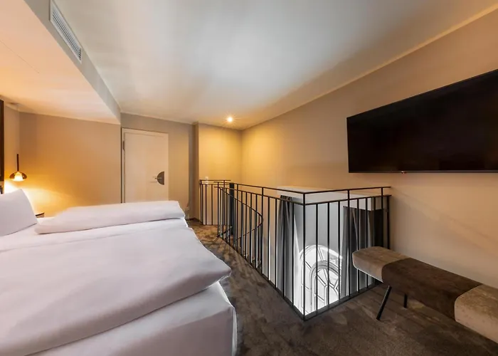 Wasserturm Cologne, Curio Collection By Hilton Hotel Cologne