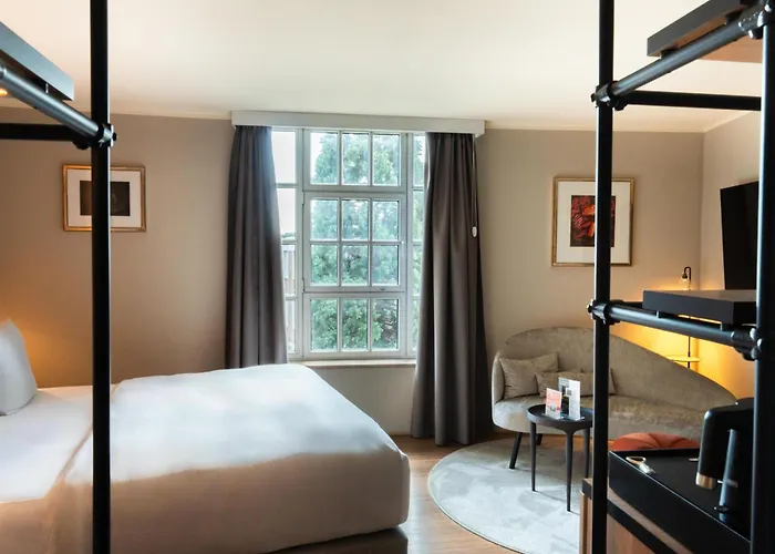 Hotel Wasserturm Cologne, Curio Collection By Hilton 4*
