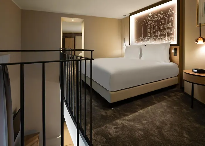 Wasserturm Cologne, Curio Collection By Hilton Hotel 4*
