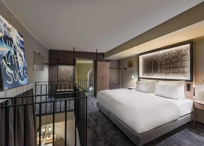 Hotel Wasserturm Cologne, Curio Collection By Hilton Cologne