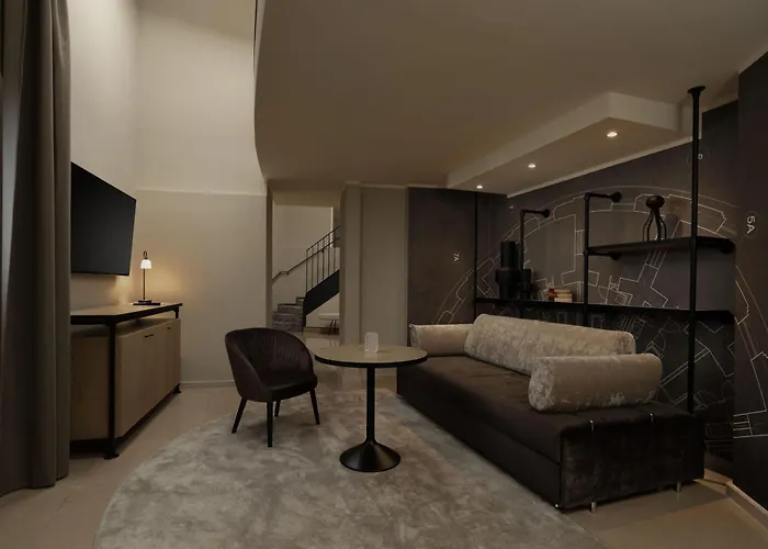 Wasserturm Cologne, Curio Collection By Hilton Hotel Cologne