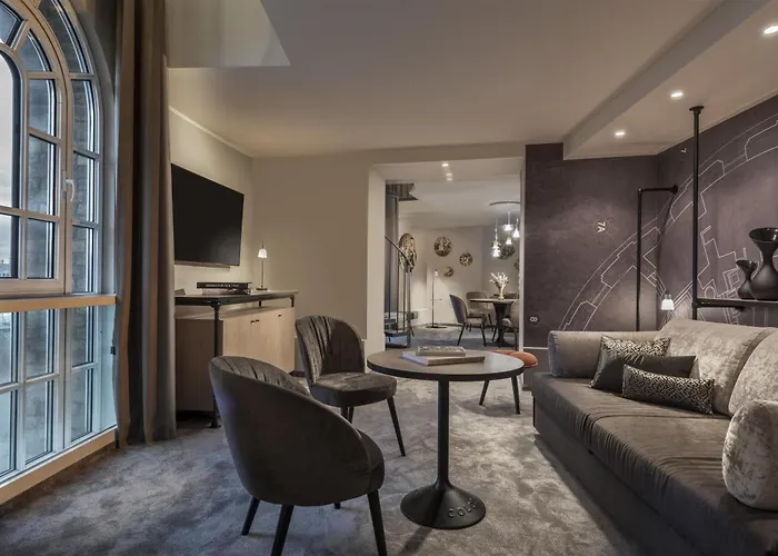 Wasserturm Cologne, Curio Collection By Hilton Hotel Cologne