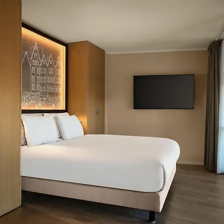 Wasserturm Cologne, Curio Collection By Hilton Ξενοδοχείο 4*