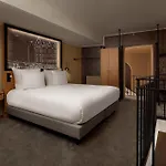 Otel Wasserturm Cologne, Curio Collection By Hilton 4*